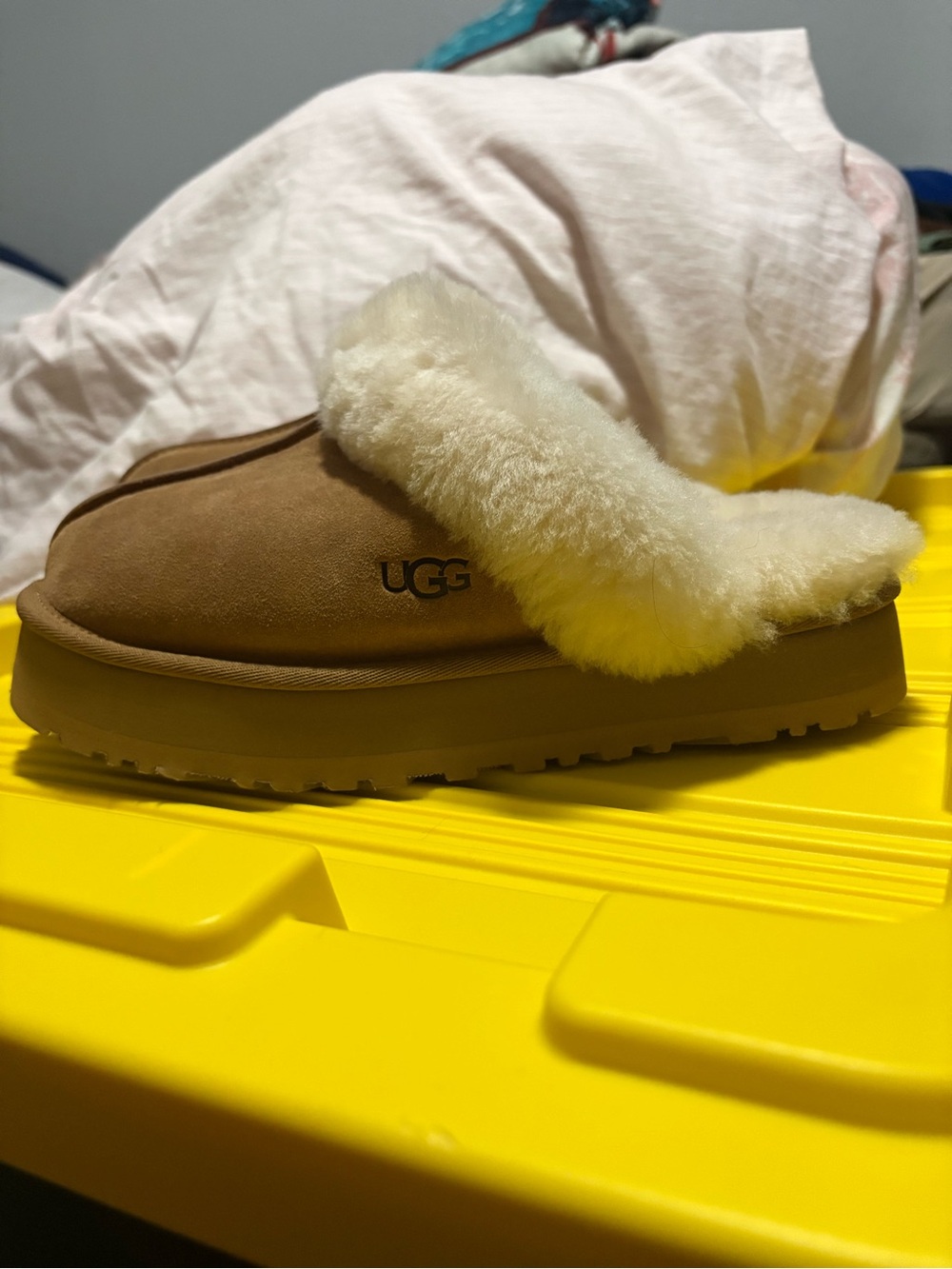 UGG Women’s Disquette Slipper-Chestnut- Size 9- Brand New